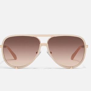 NWT Quay HIGH PROFILE Polarized in WHITE